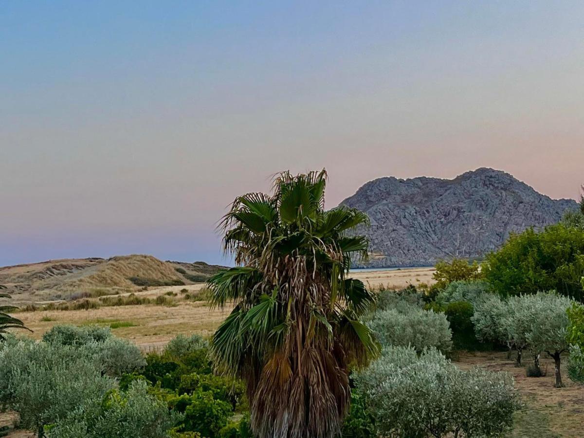 Evgatisbeach Loyskoy 2 Myrina Bagian luar foto